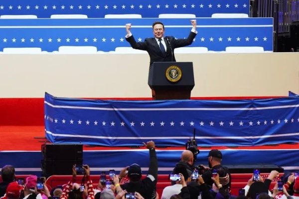 牛来乐 谈新建“美国党”，马斯克提起了这场古代欧洲战役